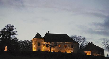 Propriété d'exception en Périgord Noir avec vue époustouflante, chambres d'hôtes, gîte, piscine et 27 hectares de forêts et prairies