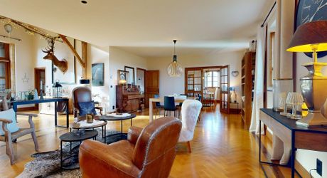 Propriété d'exception en Périgord Noir avec vue époustouflante, chambres d'hôtes, gîte, piscine et 27 hectares de forêts et prairies