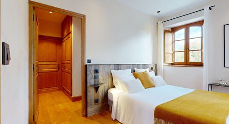 Propriété d'exception en Périgord Noir avec vue époustouflante, chambres d'hôtes, gîte, piscine et 27 hectares de forêts et prairies