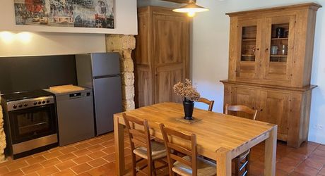 Propriété d'exception en Périgord Noir avec vue époustouflante, chambres d'hôtes, gîte, piscine et 27 hectares de forêts et prairies