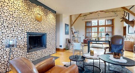 Propriété d'exception en Périgord Noir avec vue époustouflante, chambres d'hôtes, gîte, piscine et 27 hectares de forêts et prairies