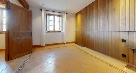 Propriété d'exception en Périgord Noir avec vue époustouflante, chambres d'hôtes, gîte, piscine et 27 hectares de forêts et prairies