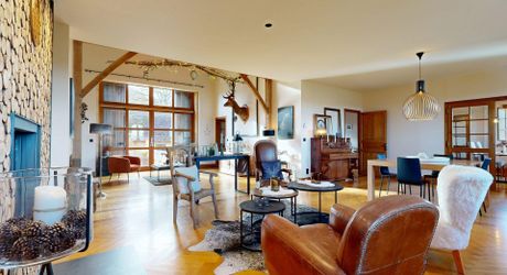 Propriété d'exception en Périgord Noir avec vue époustouflante, chambres d'hôtes, gîte, piscine et 27 hectares de forêts et prairies