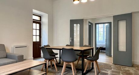 FURNISHED RENTAL In the heart of SAINT CYPRIEN 2 bedrooms, 2 bathrooms with shared pool and garden access