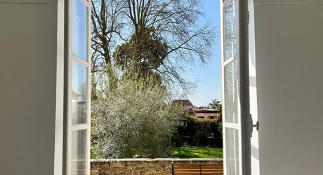 FURNISHED RENTAL In the heart of SAINT CYPRIEN 2 bedrooms, 2 bathrooms with shared pool and garden access