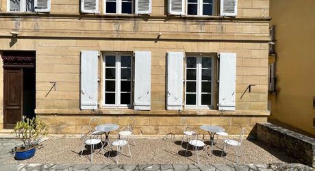 FURNISHED RENTAL In the heart of SAINT CYPRIEN 2 bedrooms, 2 bathrooms with shared pool and garden access