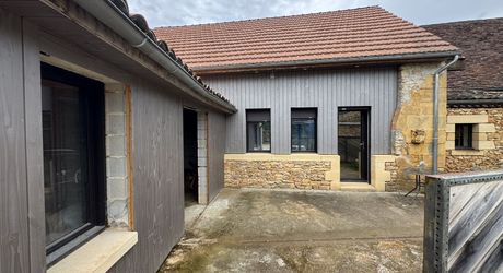 Maison ancienne avec piscine au calme !