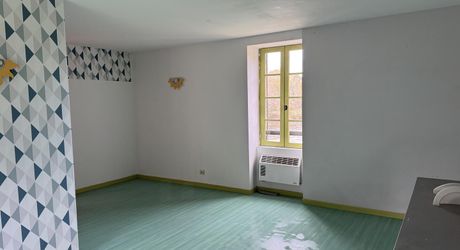 Propriété ancienne avec vue sur la Dordogne, idéale pour maison familiale ou projet de restaurant au bord de l’eau