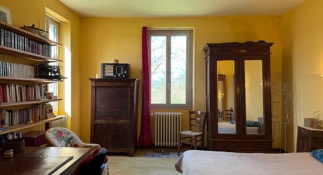 Une maison de caractère au cœur du Périgord Noir - Grande maison familiale avec piscine, vue sur le village et jardin, proche rivière Dordogne.