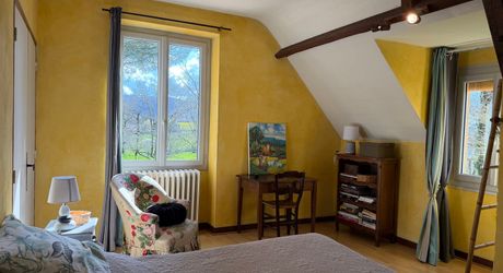 Une maison de caractère au cœur du Périgord Noir - Grande maison familiale avec piscine, vue sur le village et jardin, proche rivière Dordogne.