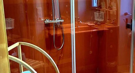 Une maison de caractère au cœur du Périgord Noir - Grande maison familiale avec piscine, vue sur le village et jardin, proche rivière Dordogne.