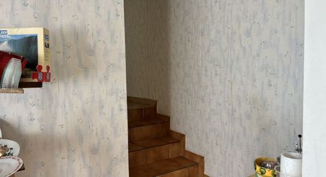 Maison contemporaine à vendre à SARLAT-LA-CANEDA, 104m², 4 chambres, garage, jardin, tout confort. 