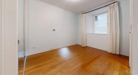  EXCLUSIVITE LABEL PIERRES Appartement belles prestations, résidence calme, plein centre village, parking sécurisé