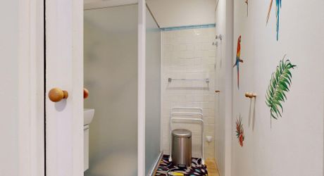  EXCLUSIVITE LABEL PIERRES Appartement belles prestations, résidence calme, plein centre village, parking sécurisé