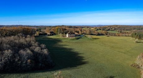 Luxury Estate in Périgord Noir: Stunning Views, Income Potential (Gîte/B&B), Pool, and 67 Acres of Private Land