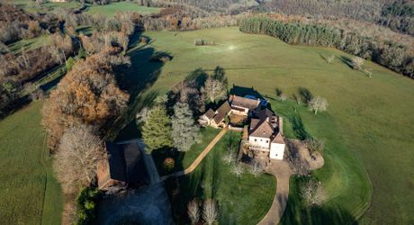 Luxury Estate in Périgord Noir: Stunning Views, Income Potential (Gîte/B&B), Pool, and 67 Acres of Private Land