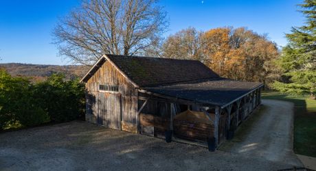 Luxury Estate in Périgord Noir: Stunning Views, Income Potential (Gîte/B&B), Pool, and 67 Acres of Private Land