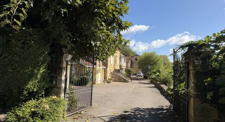 Propriété de caractère avec vue panoramique – Secteur Sarlat-la-Canéda