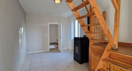 Maison individuelle 96m2, 3 chambres, Jardinet clos, non loin des commerces