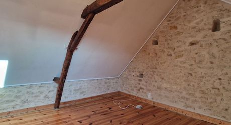 Maison individuelle 96m2, 3 chambres, Jardinet clos, non loin des commerces