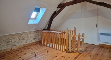 Maison individuelle 96m2, 3 chambres, Jardinet clos, non loin des commerces