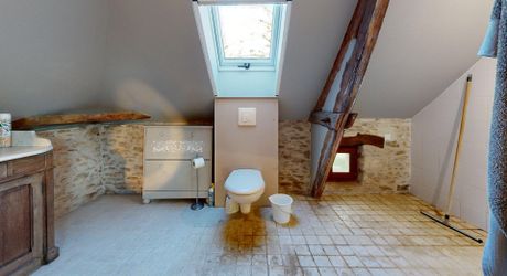 Maison très belle vue, 3 chambres, un bureau, piscine et nombreuses dépendances. Visite virtuelle sur demande