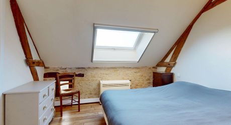 Maison très belle vue, 3 chambres, un bureau, piscine et nombreuses dépendances. Visite virtuelle sur demande