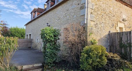 Ensemble de maisons en pierre