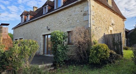 Ensemble de maisons en pierre