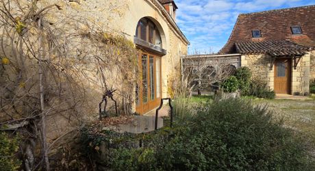 Ensemble de maisons en pierre