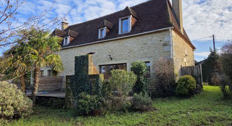 Ensemble de maisons en pierre