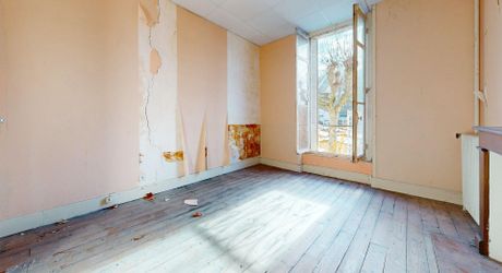 Redonnez vie à l'histoire : Immeuble de 229 m² en plein centre ville. Visite virtuelle sur demande