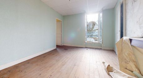 Redonnez vie à l'histoire : Immeuble de 229 m² en plein centre ville. Visite virtuelle sur demande