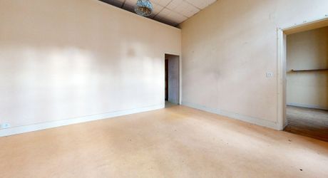 Redonnez vie à l'histoire : Immeuble de 229 m² en plein centre ville. Visite virtuelle sur demande