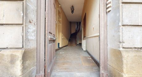 Redonnez vie à l'histoire : Immeuble de 229 m² en plein centre ville. Visite virtuelle sur demande