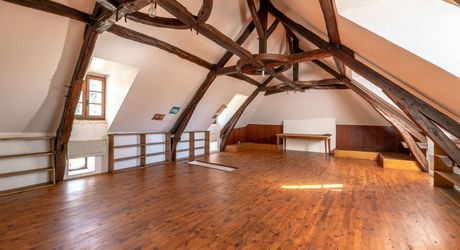 LABEL PIERRES EXCLUSIVE Exceptional 26-hectare estate – 6 cottages to develop – High yield – Châtres (24120) Surrounded by nature, not overlooked – Absolute tranquility