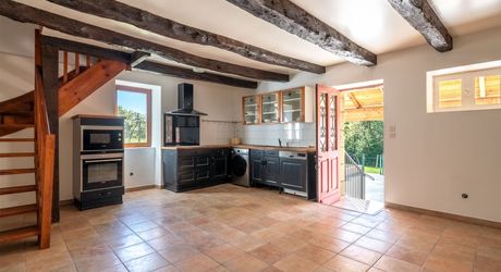 LABEL PIERRES EXCLUSIVE Exceptional 26-hectare estate – 6 cottages to develop – High yield – Châtres (24120) Surrounded by nature, not overlooked – Absolute tranquility