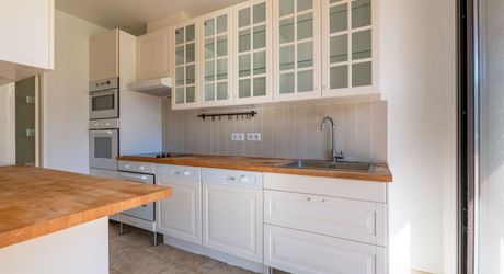 LABEL PIERRES EXCLUSIVE Exceptional 26-hectare estate – 6 cottages to develop – High yield – Châtres (24120) Surrounded by nature, not overlooked – Absolute tranquility