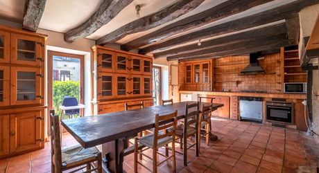 LABEL PIERRES EXCLUSIVE Exceptional 26-hectare estate – 6 cottages to develop – High yield – Châtres (24120) Surrounded by nature, not overlooked – Absolute tranquility