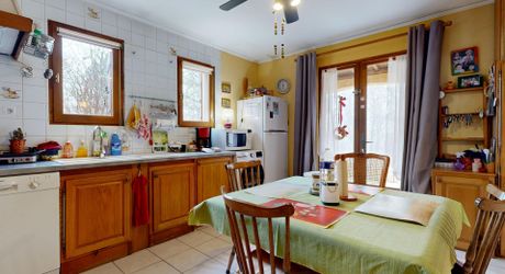 Maison contemporaine avec gîte et beau terrain au calme !