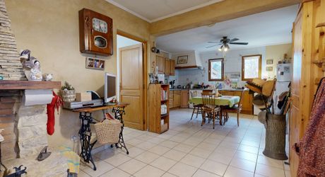 Maison contemporaine avec gîte et beau terrain au calme !