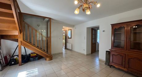 Maison contemporaine avec gîte et beau terrain au calme !