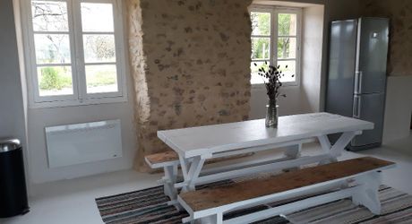 Vue, piscine et sérénité, maison avec 3 chambres, proche de Sarlat et de ses commerces pour résidence principale ou investissement locatif.