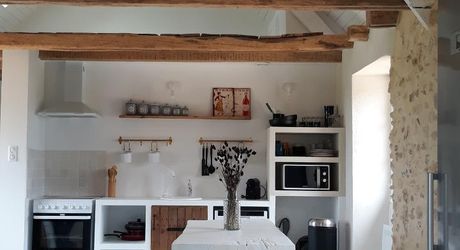 Vue, piscine et sérénité, maison avec 3 chambres, proche de Sarlat et de ses commerces pour résidence principale ou investissement locatif.