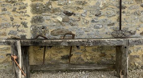 Vue, piscine et sérénité, maison avec 3 chambres, proche de Sarlat et de ses commerces pour résidence principale ou investissement locatif.