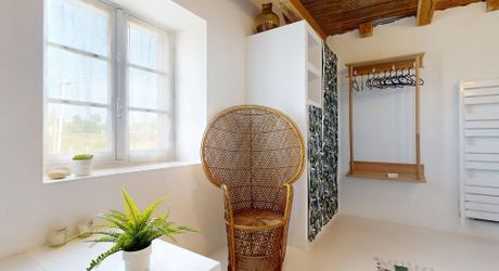 Vue, piscine et sérénité, maison avec 3 chambres, proche de Sarlat et de ses commerces pour résidence principale ou investissement locatif.