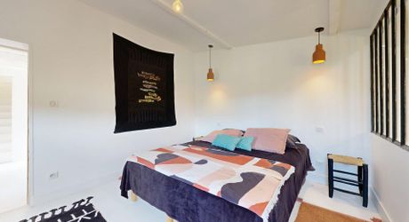 Vue, piscine et sérénité, maison avec 3 chambres, proche de Sarlat et de ses commerces pour résidence principale ou investissement locatif.