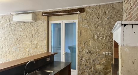 EXCLUSIVITE LABEL PIERRES Maison fonctionelle, quasi plain-pied avec 3 chambres, garage et jardin, à 5 minutes des commodités.