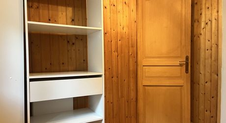 EXCLUSIVITE LABEL PIERRES Maison fonctionelle, quasi plain-pied avec 3 chambres, garage et jardin, à 5 minutes des commodités.