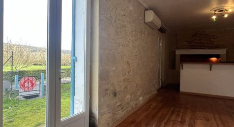 EXCLUSIVITE LABEL PIERRES Maison fonctionelle, quasi plain-pied avec 3 chambres, garage et jardin, à 5 minutes des commodités.